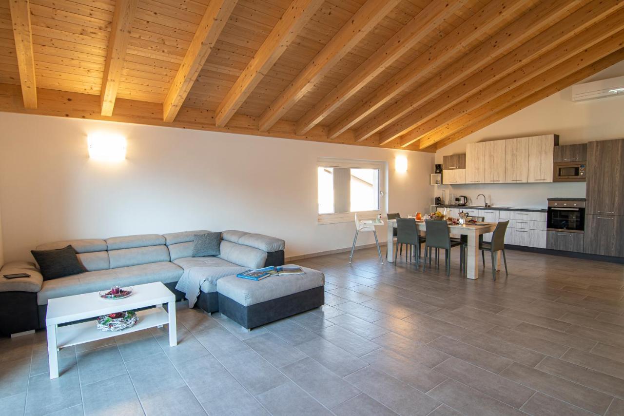 Attico Bella Vista Apartment Dubino Ngoại thất bức ảnh