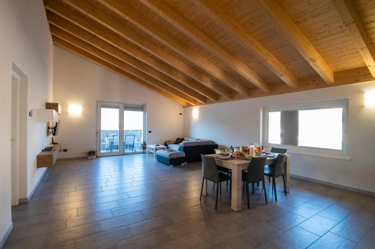 Attico Bella Vista Apartment Dubino Ngoại thất bức ảnh